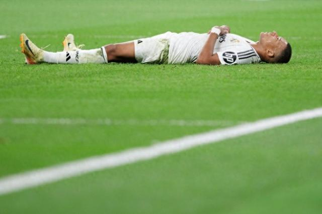 阿拉伯杯巴林3-1胜苏丹，离奇攻防双方错失良机