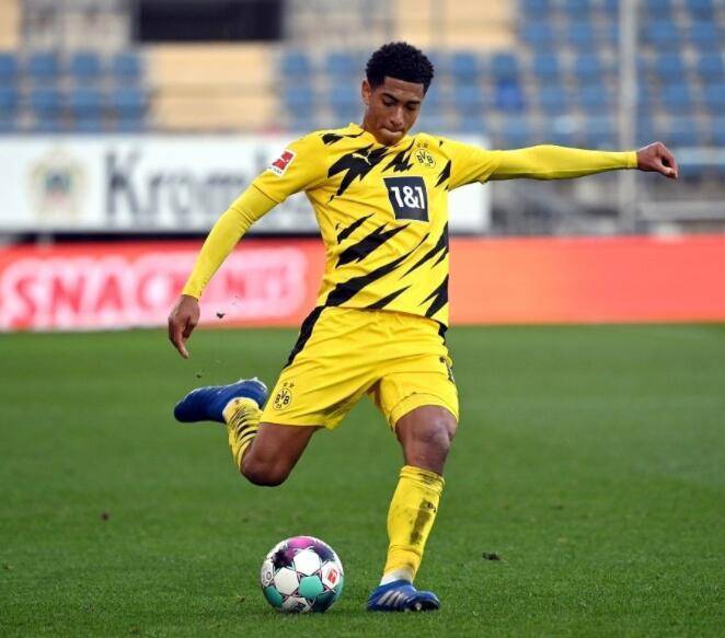 布伦森单场30+次数升至尼克斯队史第三，仅次于尤因和安东尼