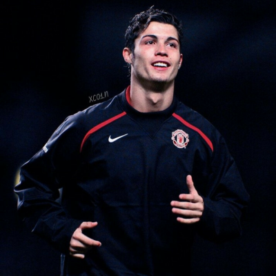 捷克主帅：普罗沃德因伤缺席，查卢佩克和马尔科维奇情况待定（捷克主帅：普罗沃德伤缺，查卢佩克与马尔科维奇待评估）