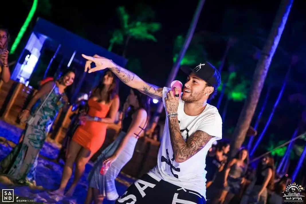 孔蒂：足球世界里胜利才重要，没人记得我曾输过5次决赛（孔蒂：足坛只看胜利，没人会记得我五次决赛失利）