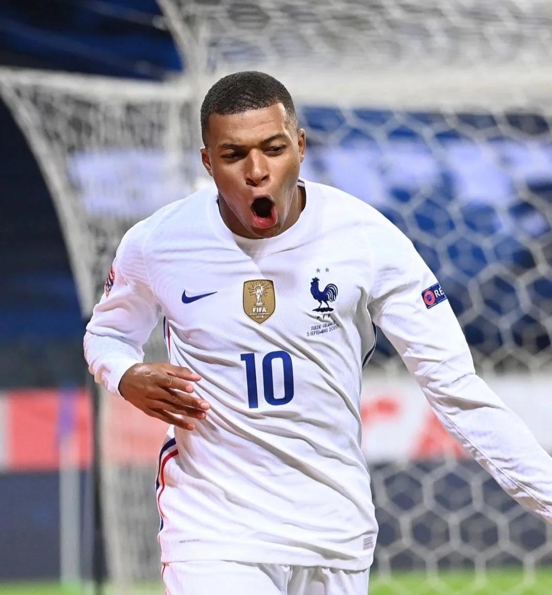 斯基拉：意足协主席提出联赛改革方案，减少意甲降级球队数量