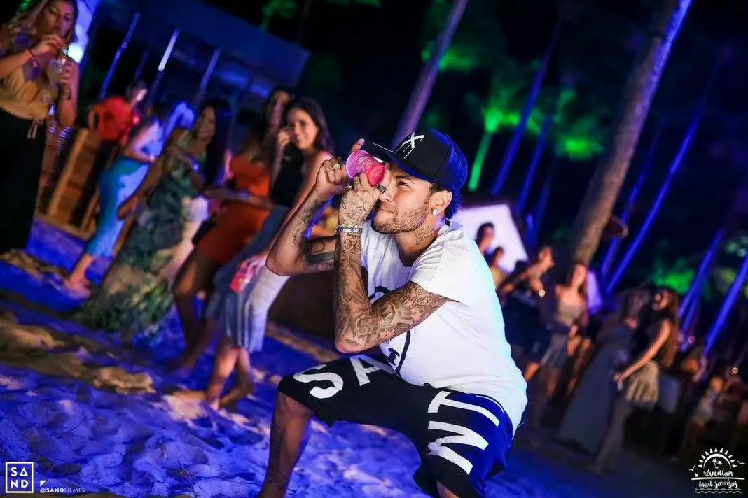 球迷：这球假得我都信了