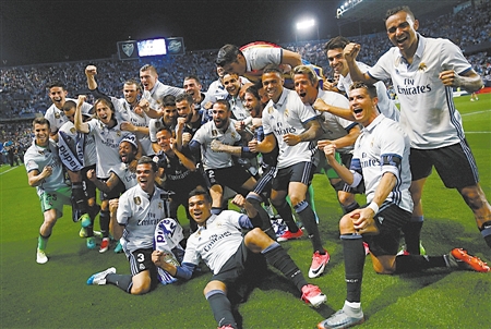 意甲战报：劳塔罗传射建功，国米2-1击败热那亚登顶（意甲快讯：劳塔罗一传一射，国米2-1力克热那亚升至榜首）