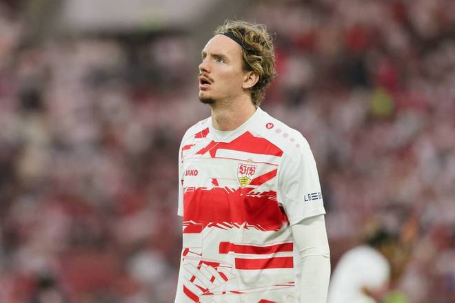 切尔西vs伯恩利全场数据：控球率57-43，射门10-4（切尔西对阵伯恩利比赛数据：控球57%-43%，射门10比4）