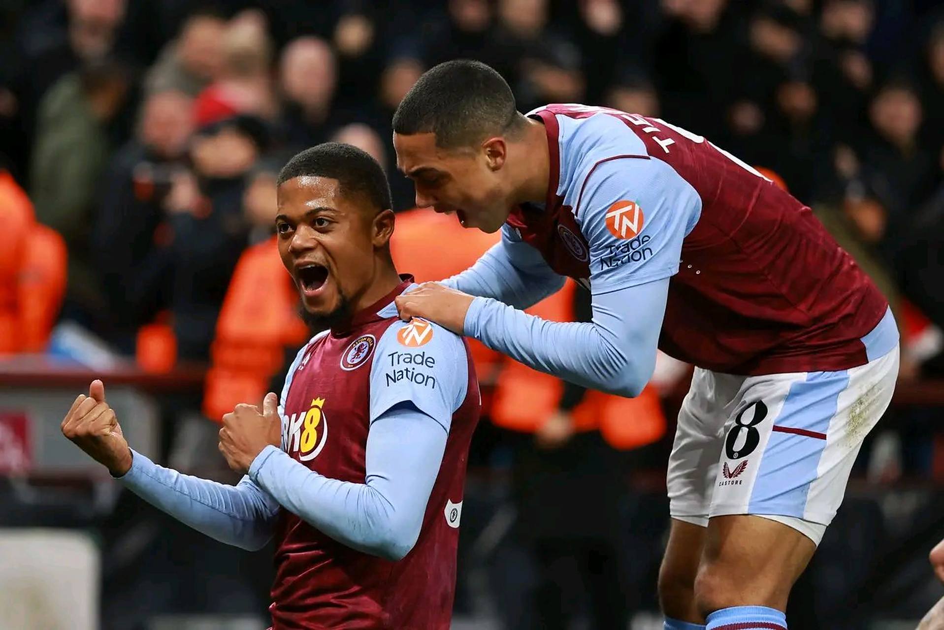 比利亚：传统9号位并没有消失，我非常欣赏阿尔瓦雷斯