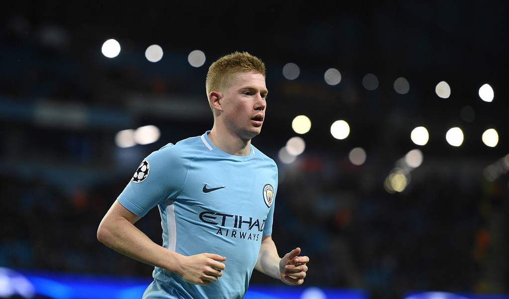 范德芬：我给伊萨克发了短信，我只是想封堵射门&他运气不好（范德芬：赛后给伊萨克发短信，只是想封堵那脚射门，他确实有点倒霉）