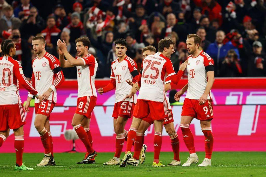 热那亚vs国米首发：劳塔罗、巴雷拉先发，图拉姆替补（热那亚对阵国米首发出炉：劳塔罗、巴雷拉先发，图拉姆替补待命）